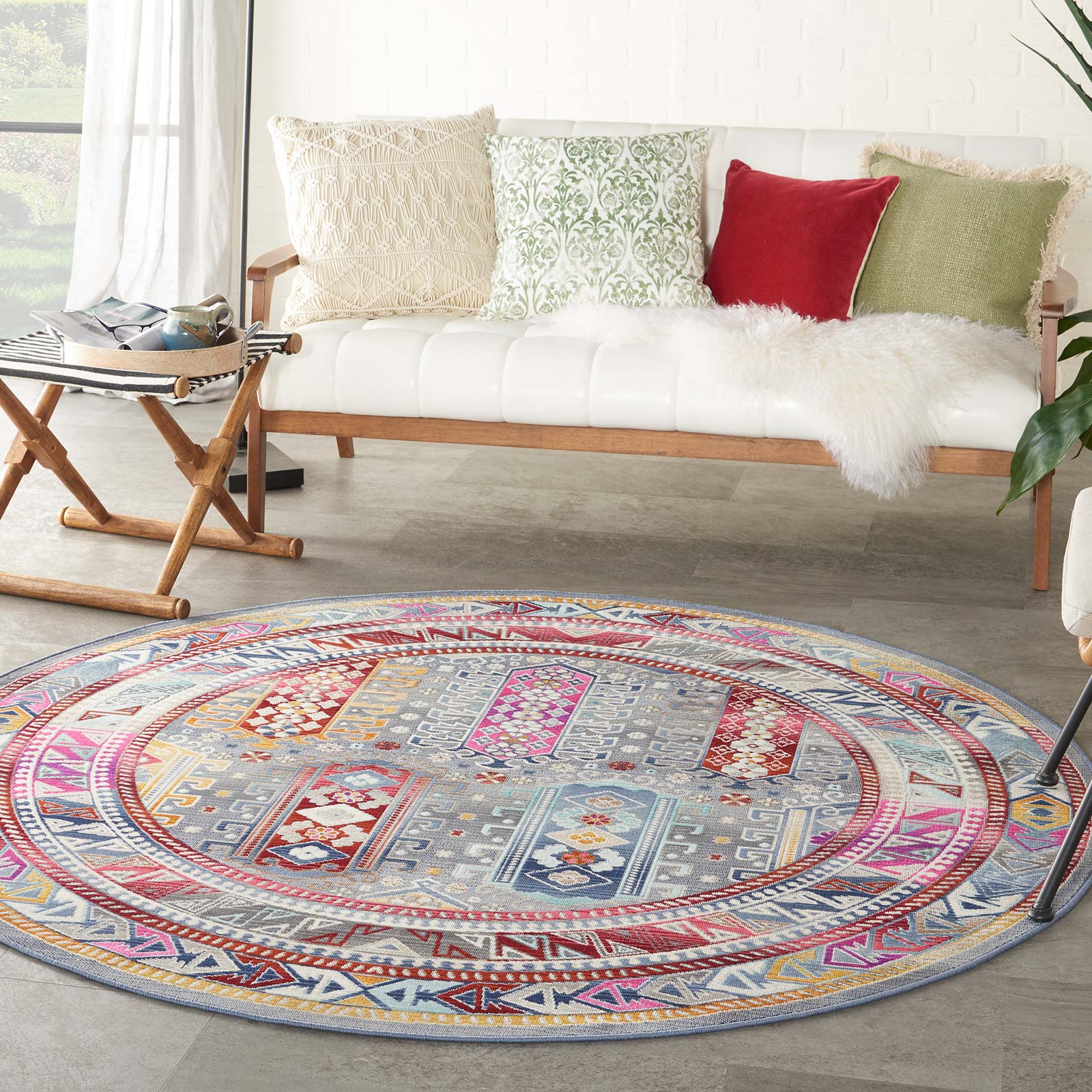 Nourison alfombra Vintage Kashan VKA06 GYMTC GREY MULTICOLOR 6xRND 099446811981 interior 1